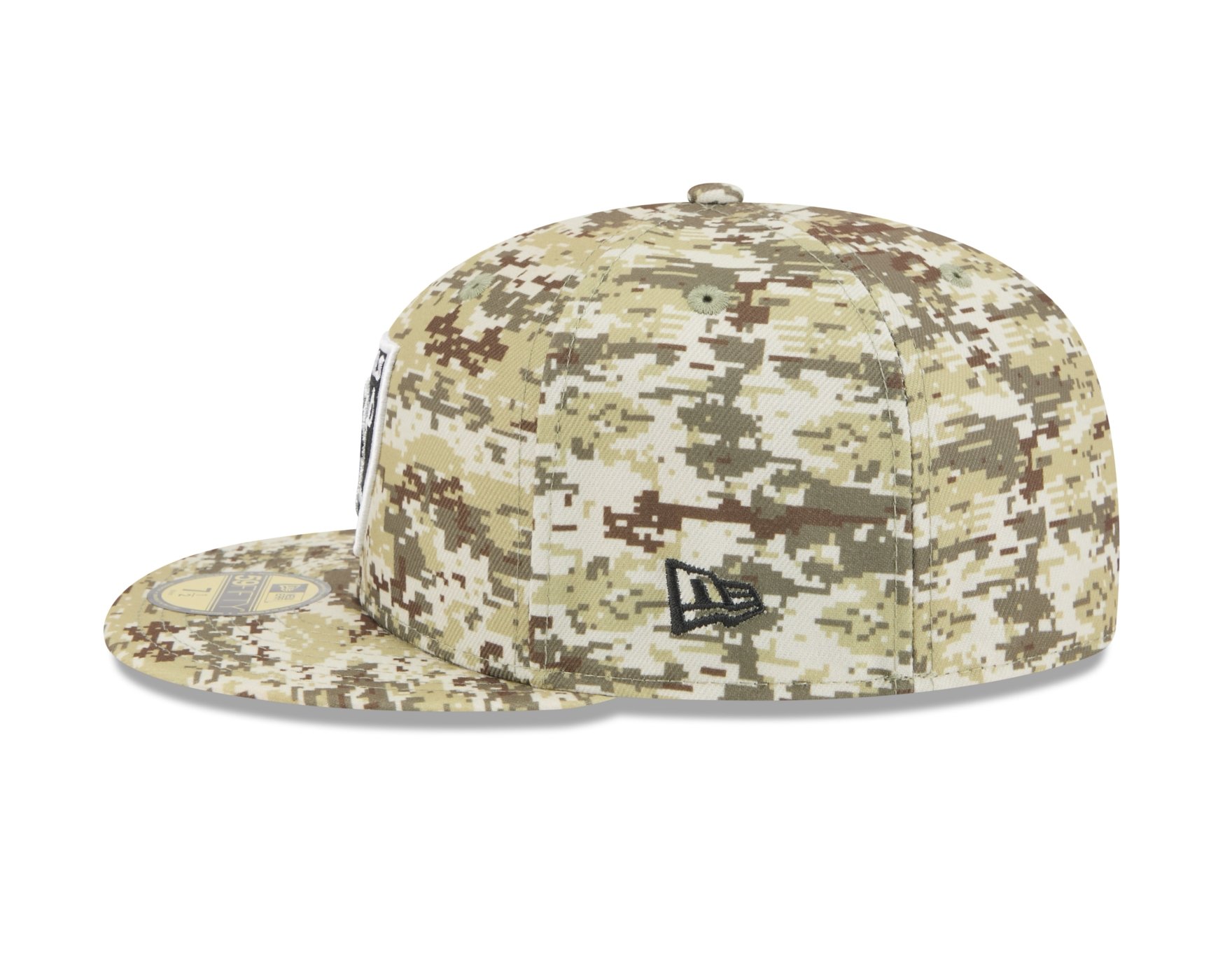 Bone New Era 59FIFTY Las Vegas Raiders NFL Salute Service 2025 Militar Verde 5