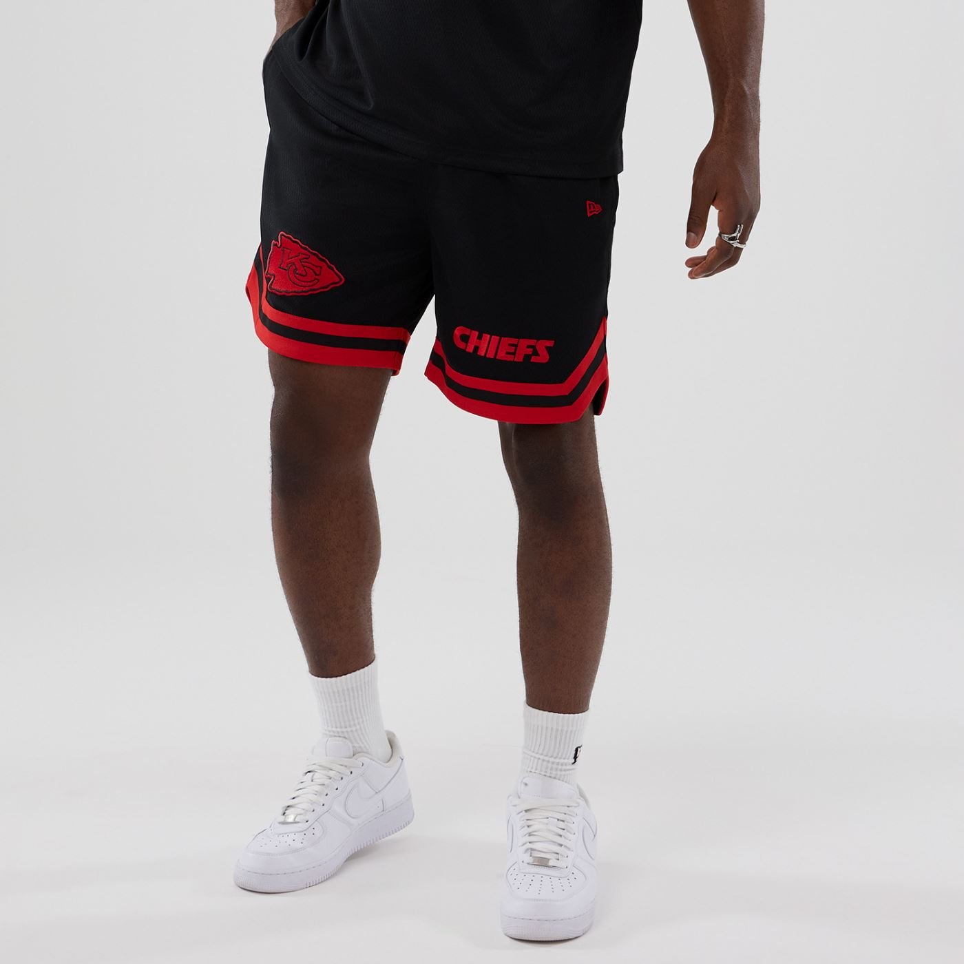 Bermuda New Era Lifestyle Kansas City Chiefs NFL Preto Preto 6