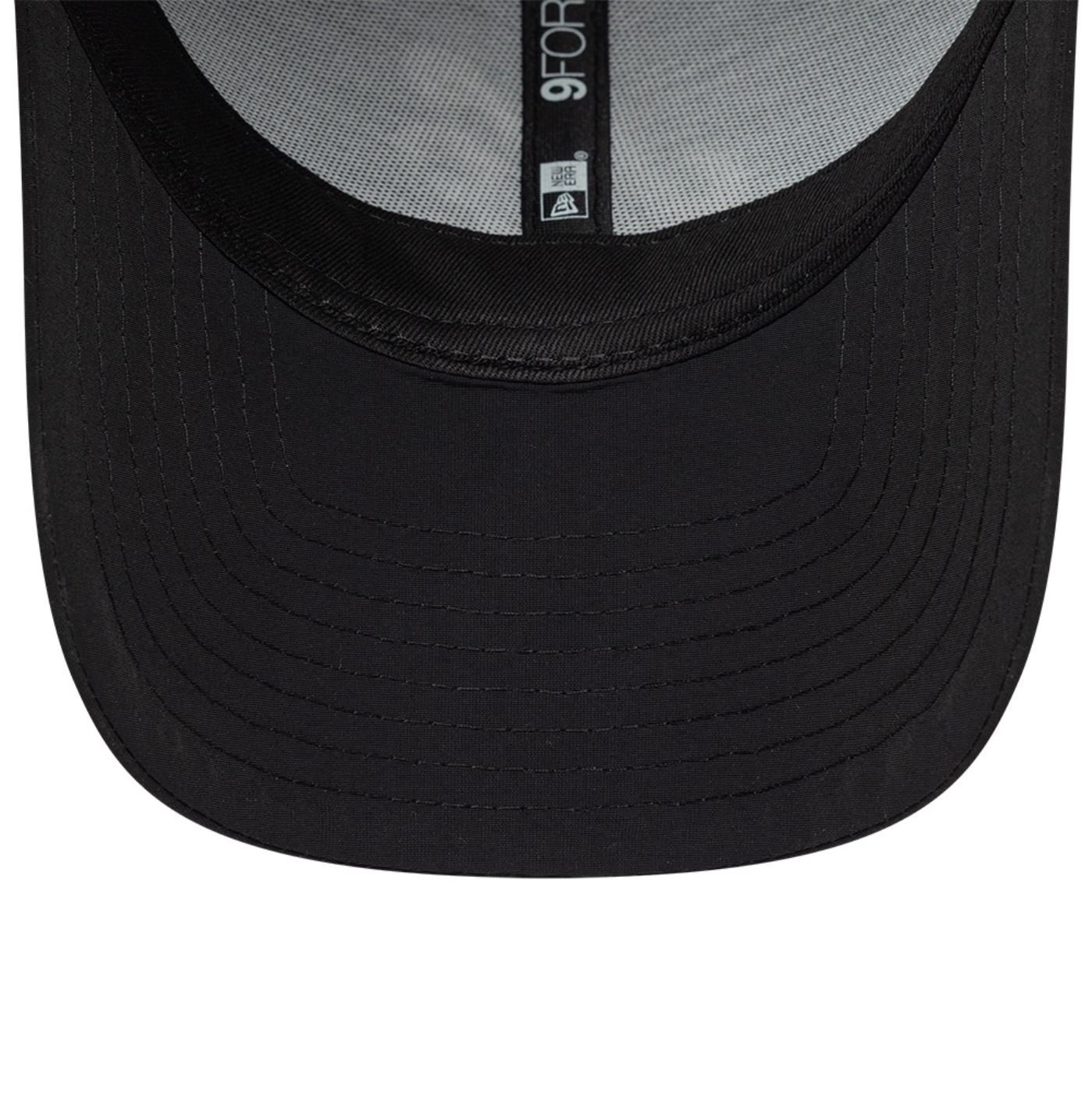 Bone New Era 9FORTY Branded Preto Preto 7