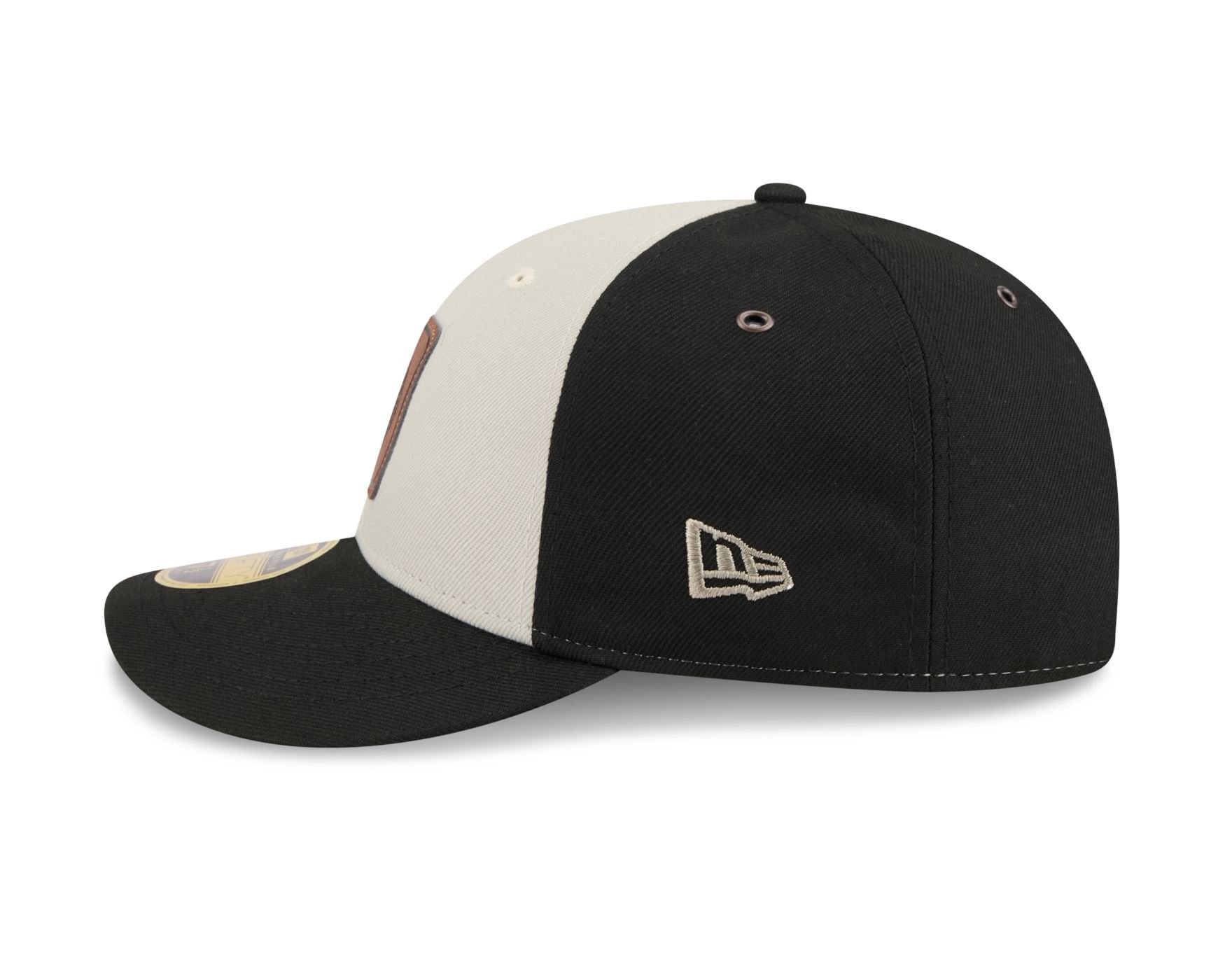 Bone New Era  59FIFTY Low Profile  Boston Celtics NBA Preto Preto/Off White 7