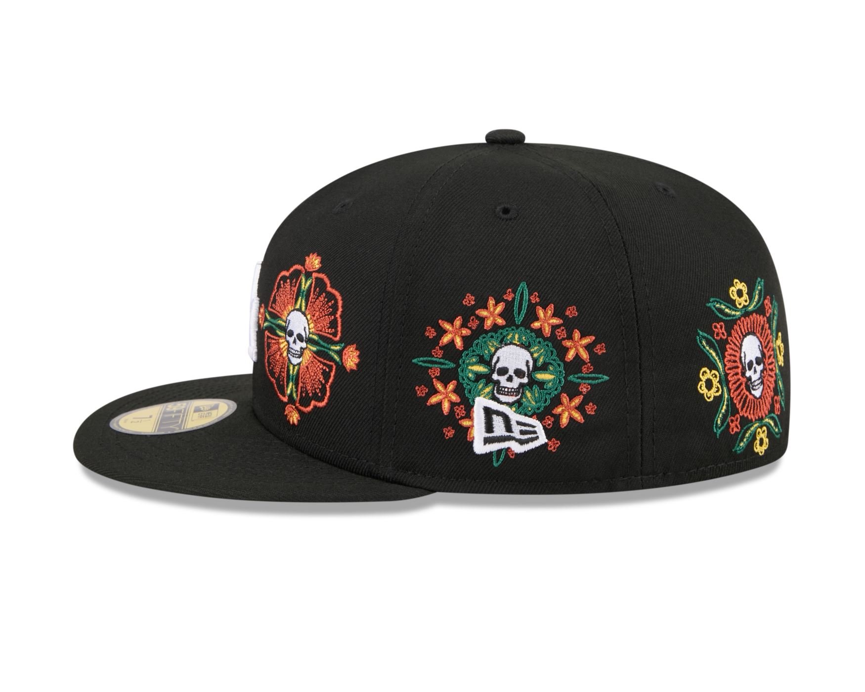 Bone New Era  59FIFTY Los Angeles Dodgers MLB Skull & Roses Preto Preto 7