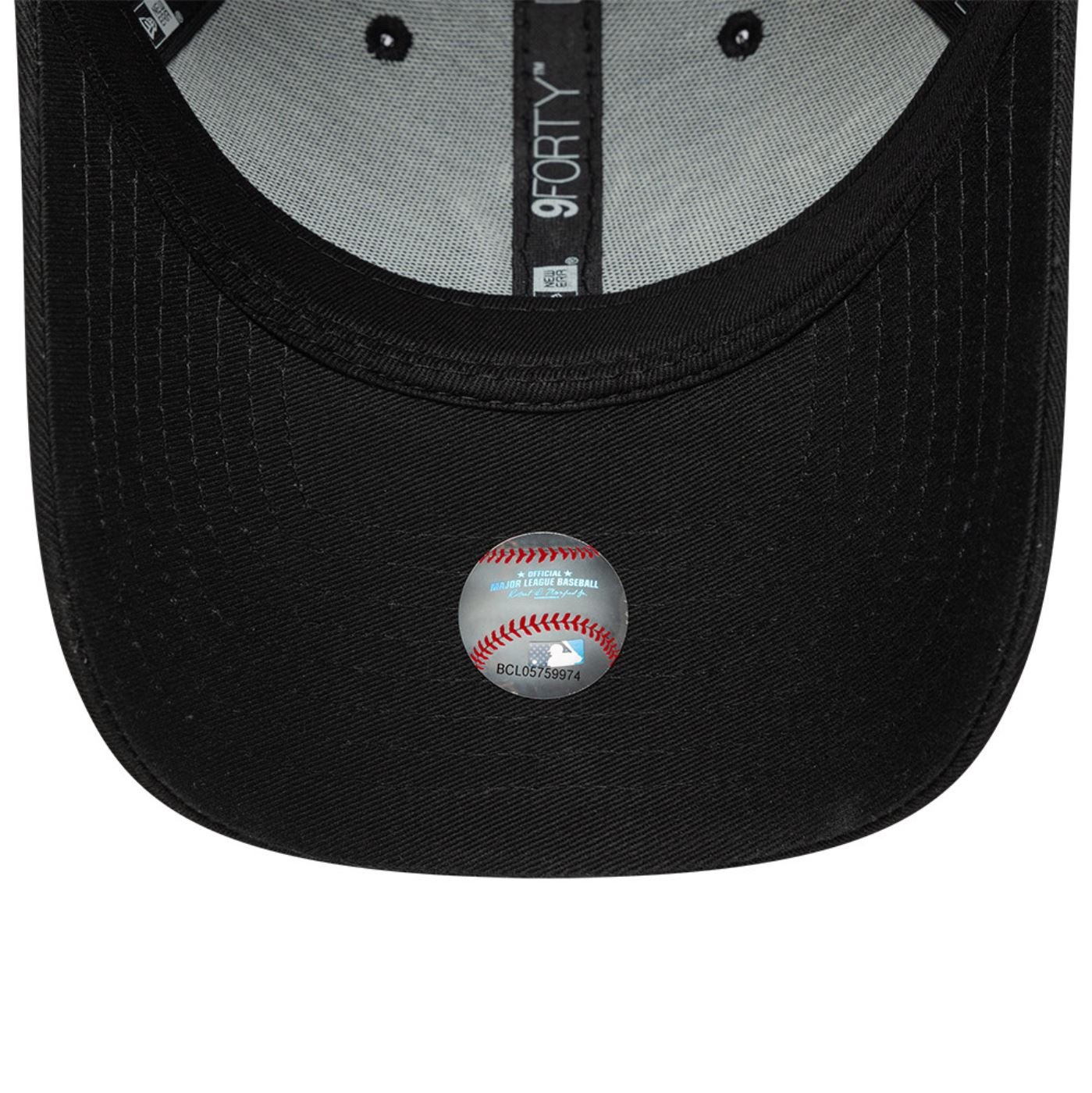Bone New Era  9FORTY New York Yankees Preto Preto 5