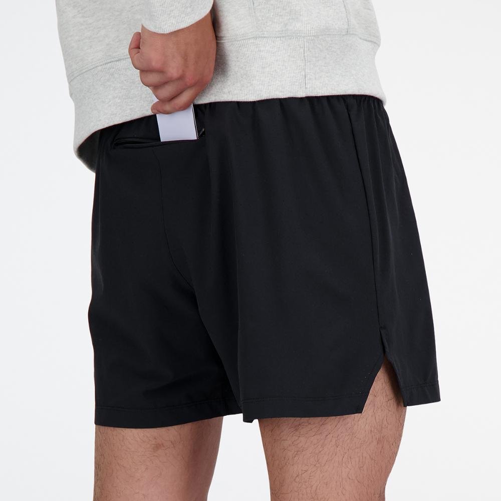 Shorts New Balance Run Club - 5" Masculino Preto 4