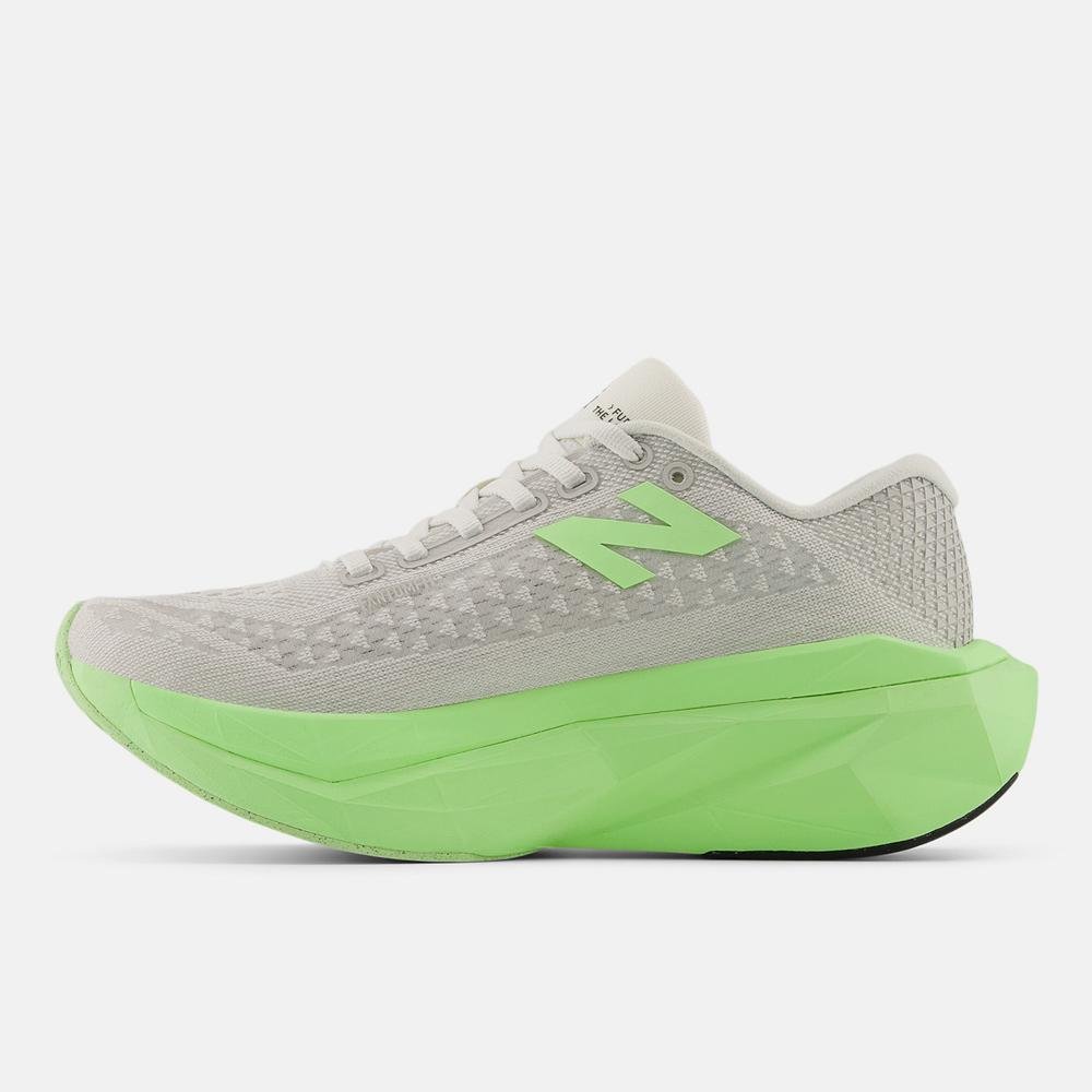 Tênis New Balance Fuelcell Supercomp Trainer V3 Feminino Bege/Verde 2