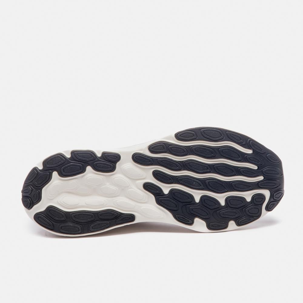 Tênis New Balance Fresh Foam 680v8 Feminino Bege 5