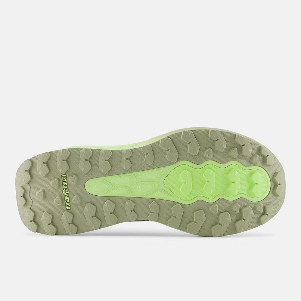Tênis New Balance Fresh Foam Garoév2 Feminino Branco/Verde 5