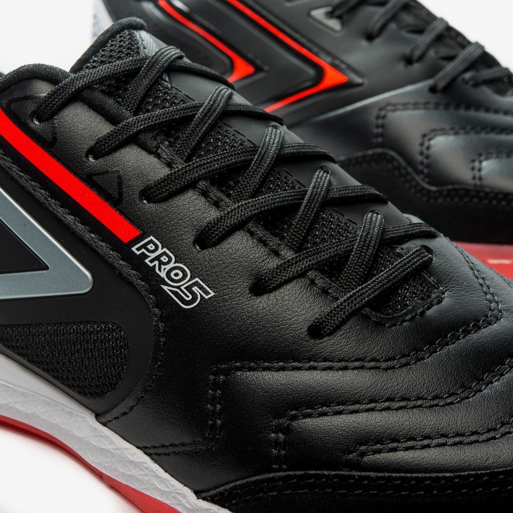 Chuteira Futsal Umbro Pro 5 Bump Preto 8