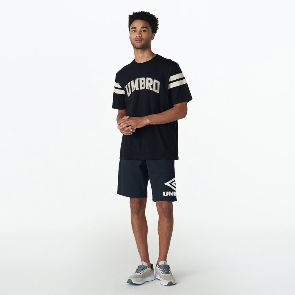 Camiseta Unisex Umbro College Concept Preto 2
