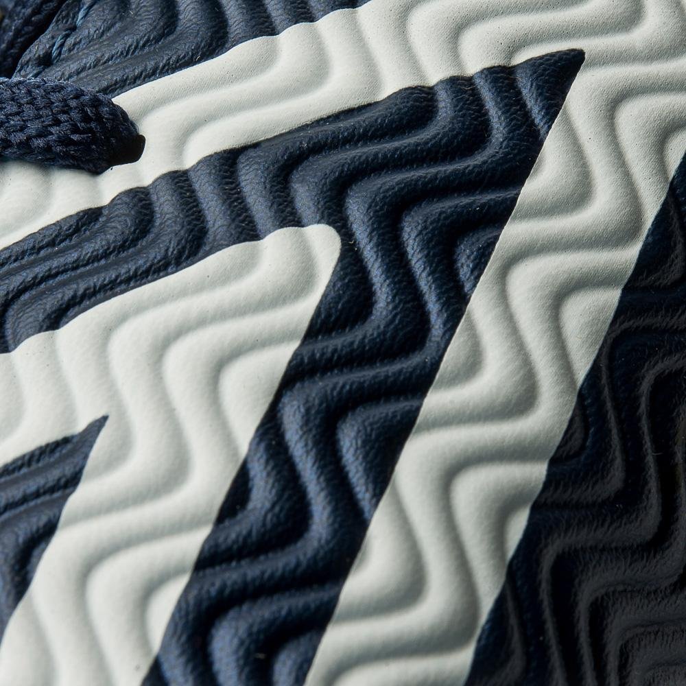 Chuteira Society Umbro Ultraskin Azul 8