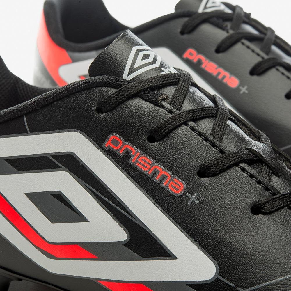 Chuteira Campo Umbro Prisma+ Preto 7