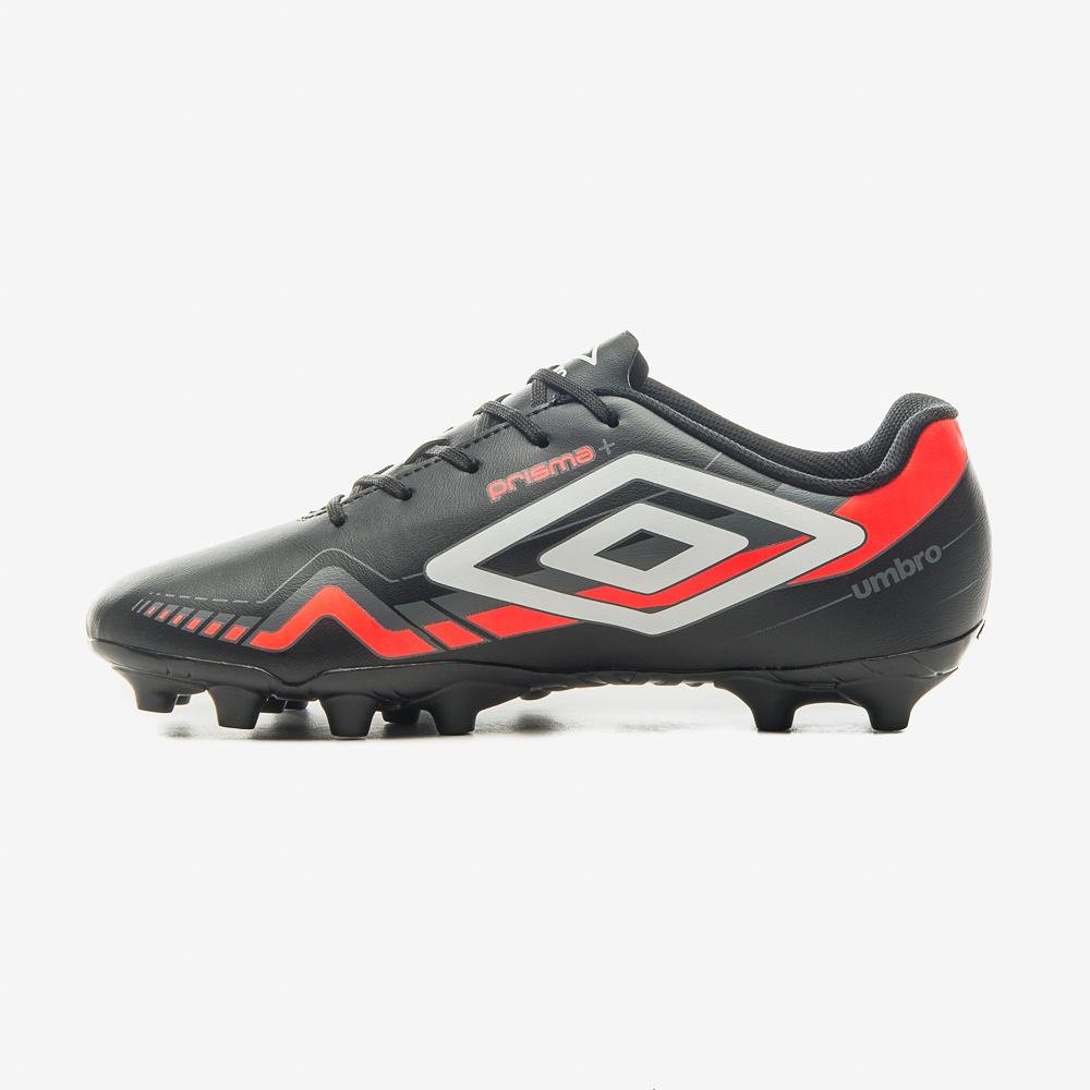 Chuteira Campo Umbro Prisma+ Preto 2