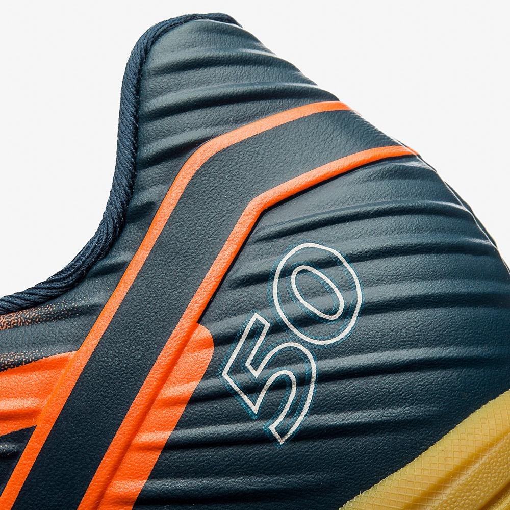 Chuteira Futsal Umbro Fifty V Laranja 8