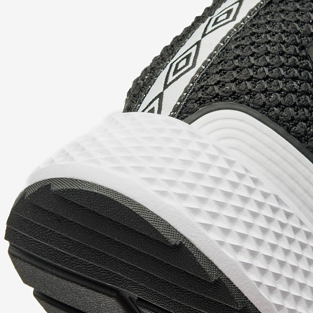 Tênis Umbro Trainer Preto 7