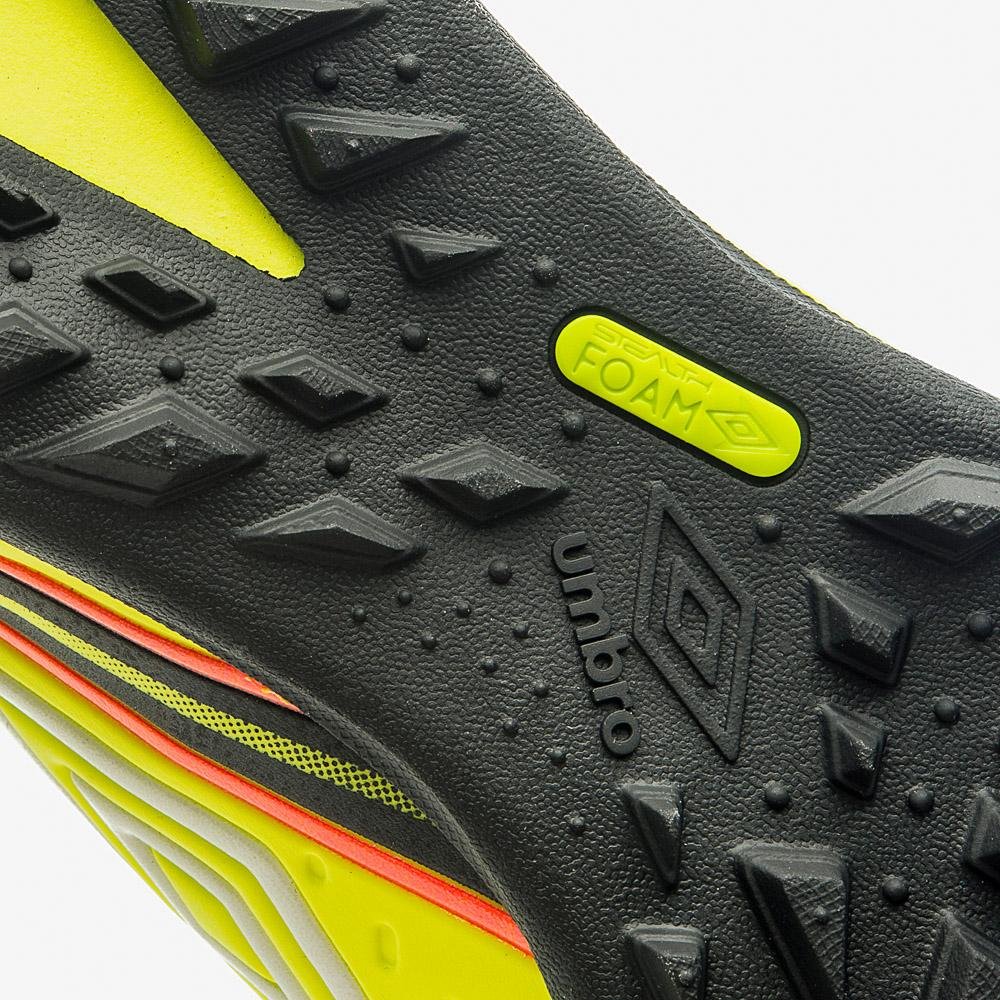 Chuteira Society Umbro Score Amarelo 8