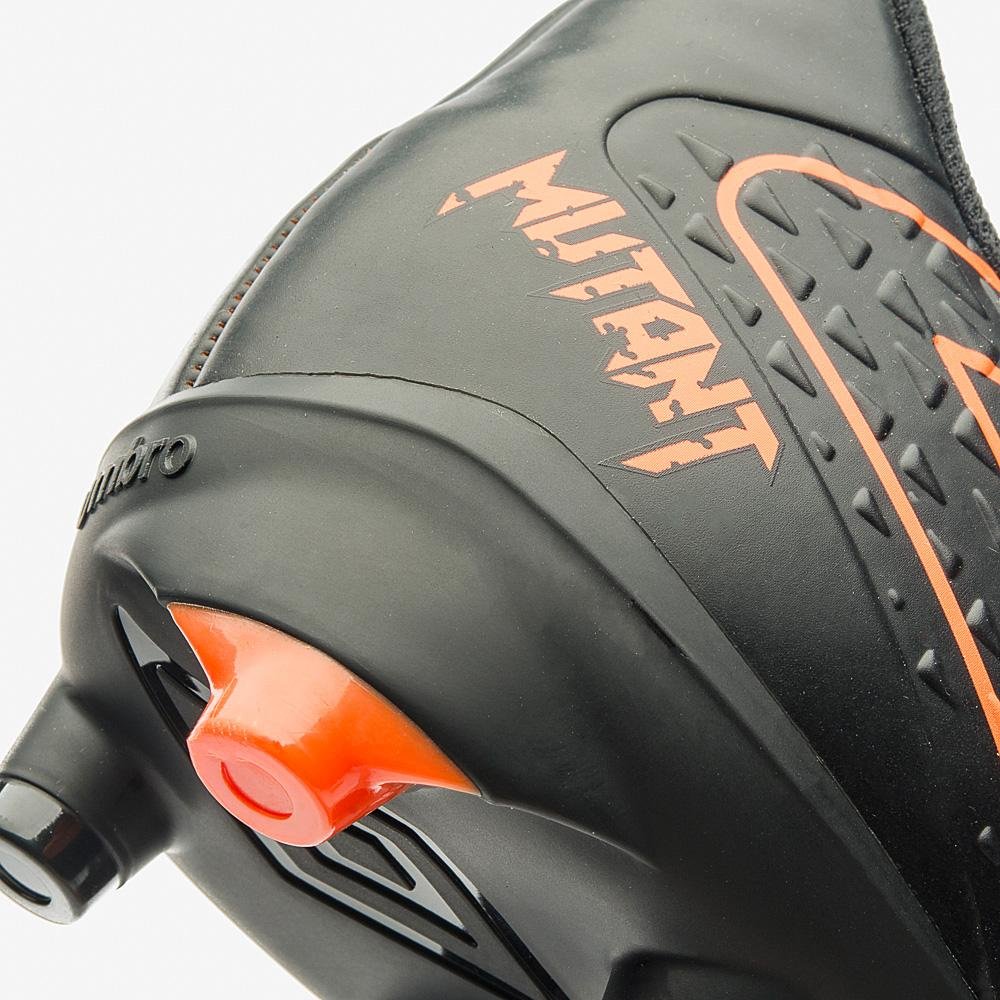 Chuteira Campo Umbro Mutant Laranja 7