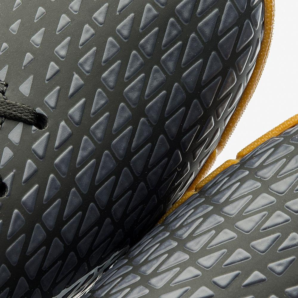 Chuteira Futsal Umbro Mutant Preto 8