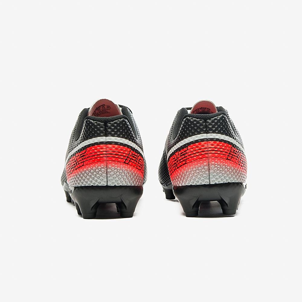 Chuteira Campo Umbro Force Preto 6