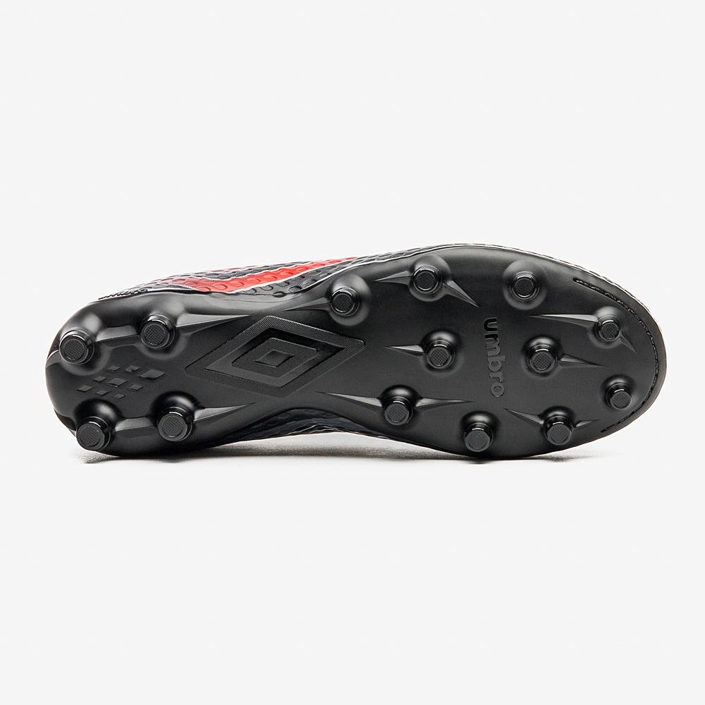 Chuteira Campo Umbro Warskin Preto 5