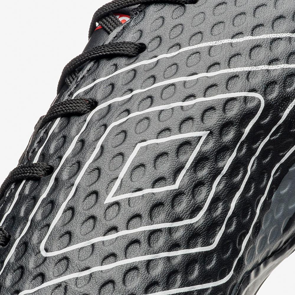 Chuteira Campo Umbro Warskin Preto 8
