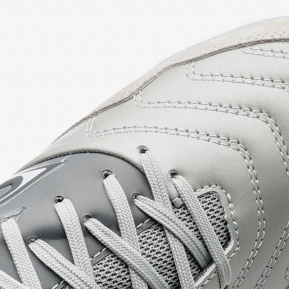 Chuteira Futsal Umbro Pro 5 Bump Prata 9