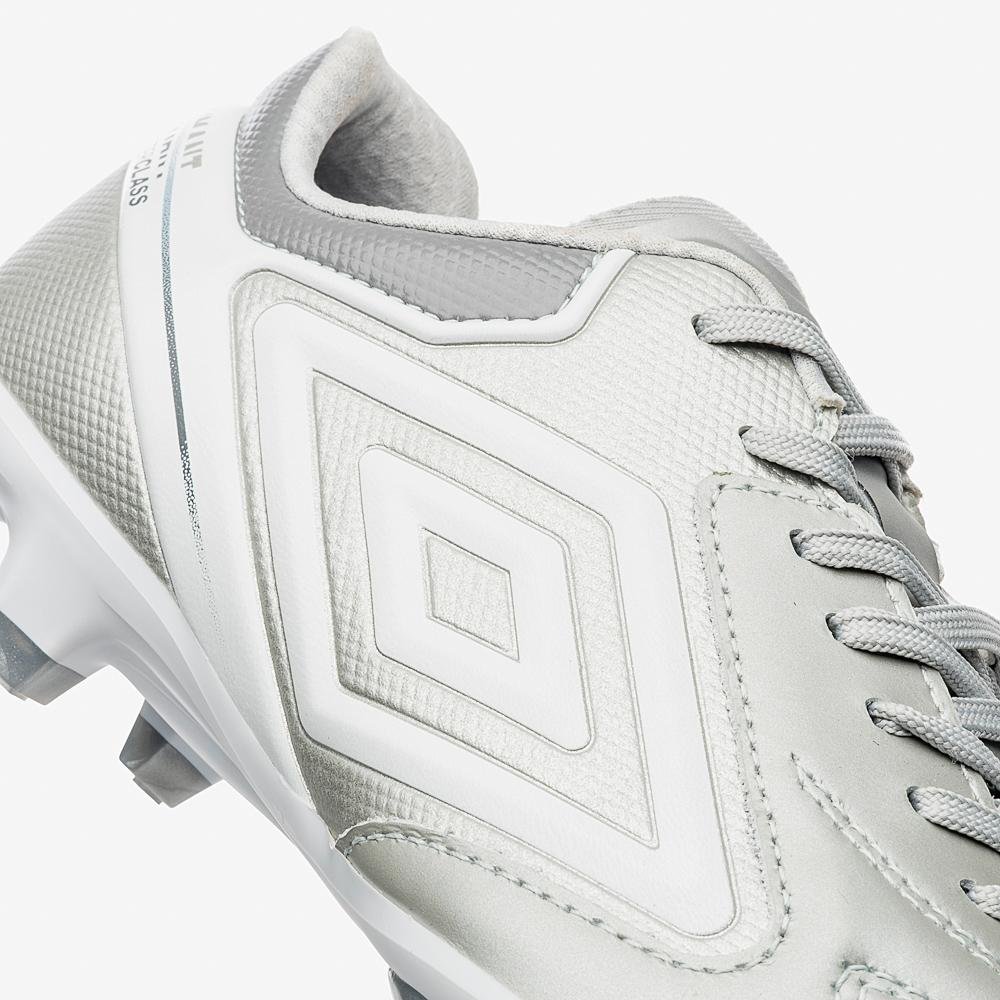 Chuteira Campo Umbro Adamant Master Class Premier Prata 7