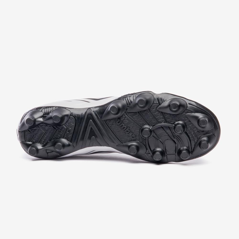 Chuteira Campo Umbro Brave Branco 5