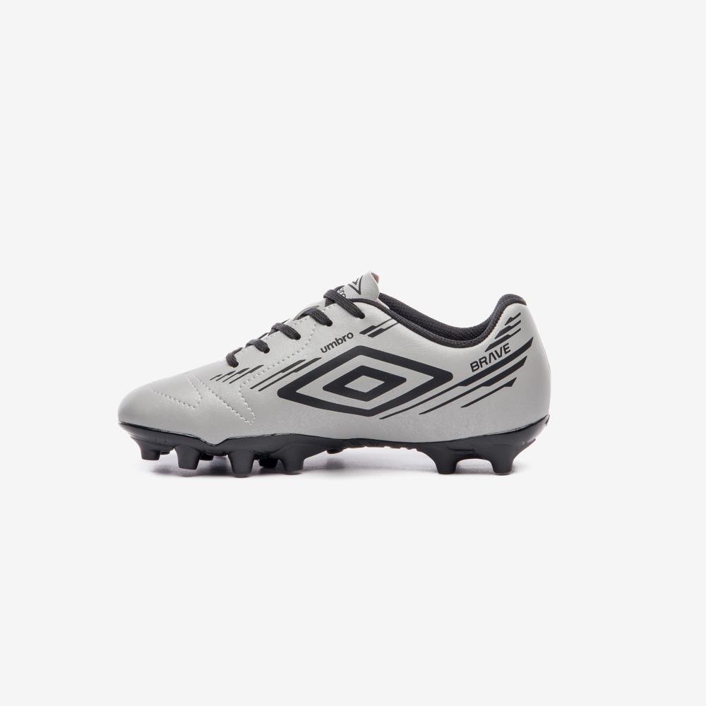 Chuteira Campo Umbro Brave Jr Prata 2