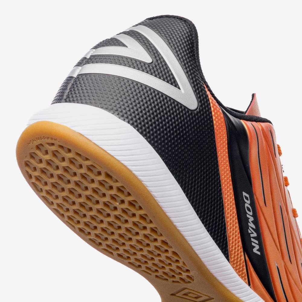 Chuteira Futsal Umbro Domain Laranja 8