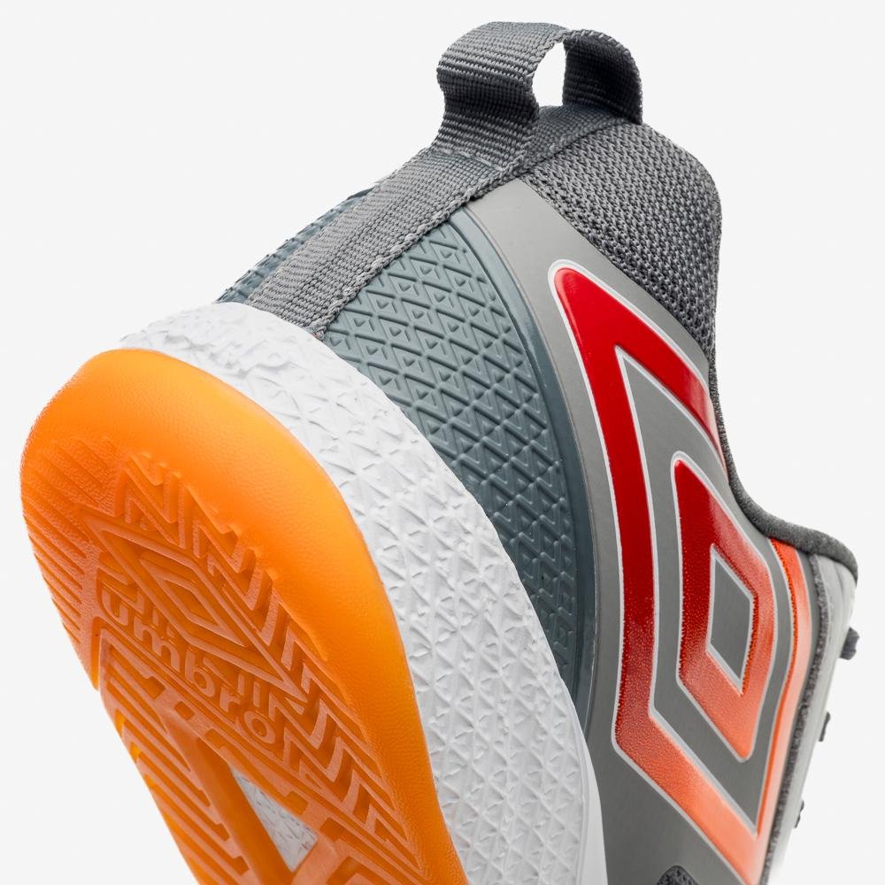 Chuteira Futsal Umbro Pro 5 Bump Cinza 7