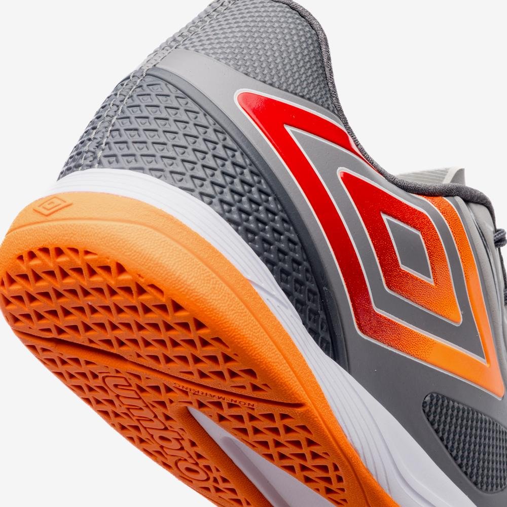 Chuteira Futsal Umbro Pro 5 Bump Club Cinza 7