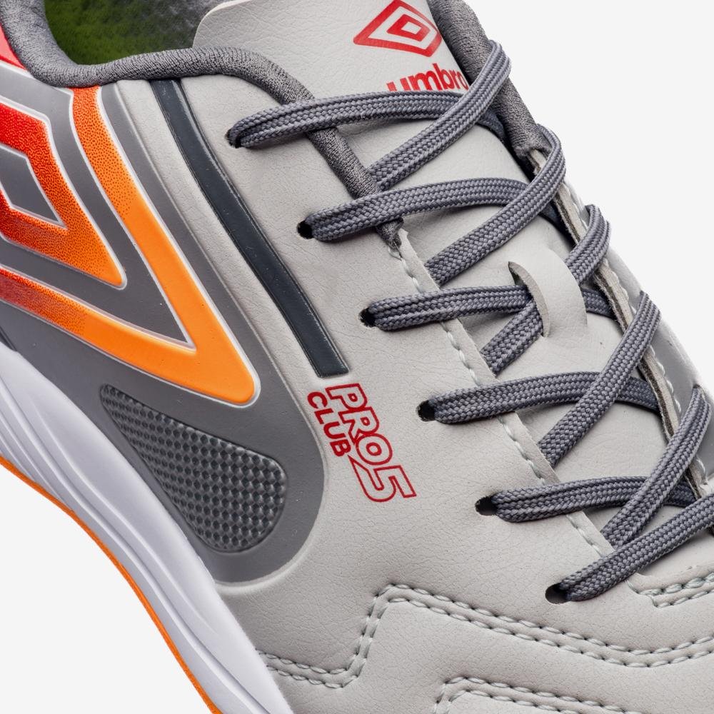Chuteira Futsal Umbro Pro 5 Bump Club Cinza 8