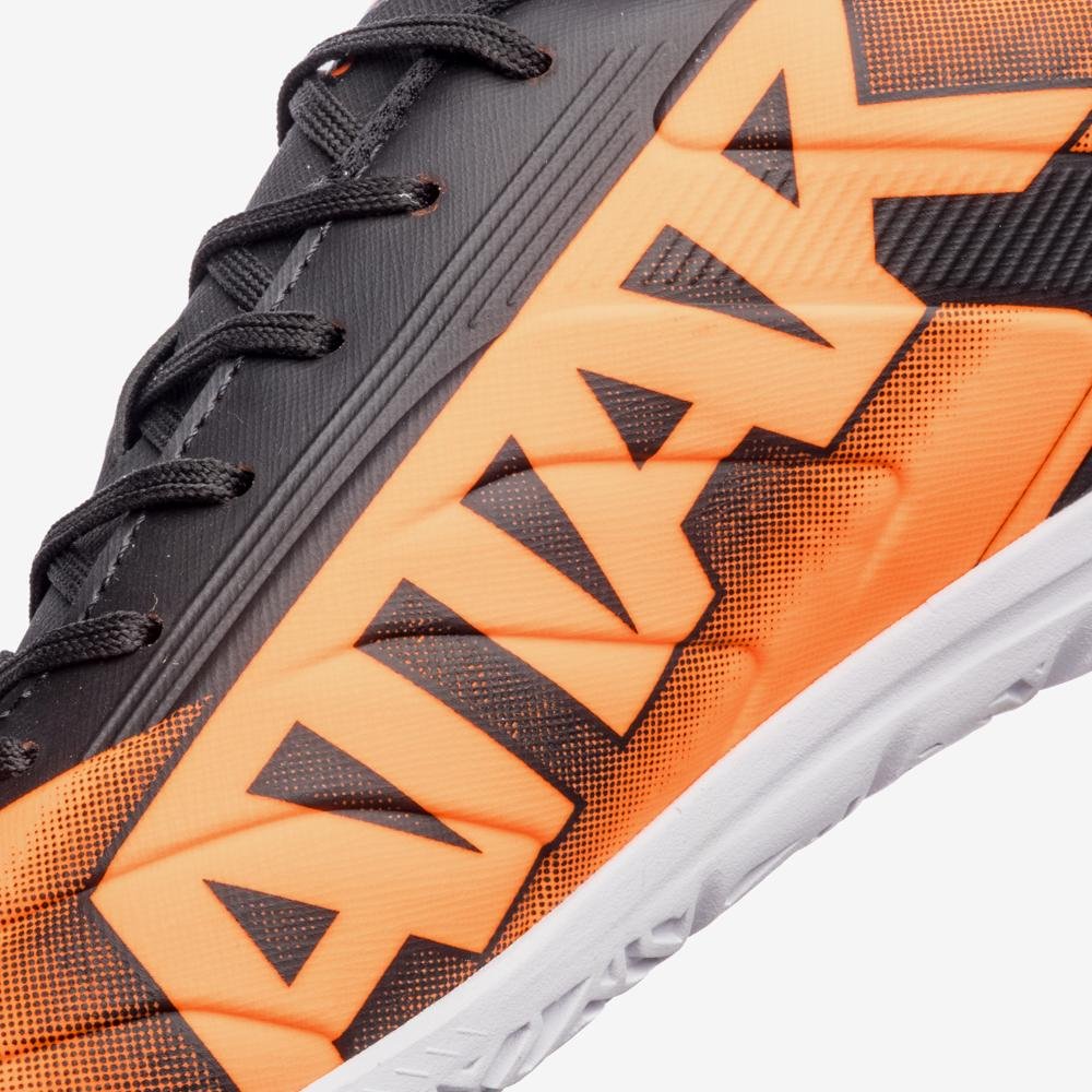 Chuteira Futsal Umbro Attak Iii Preto/Laranja 8