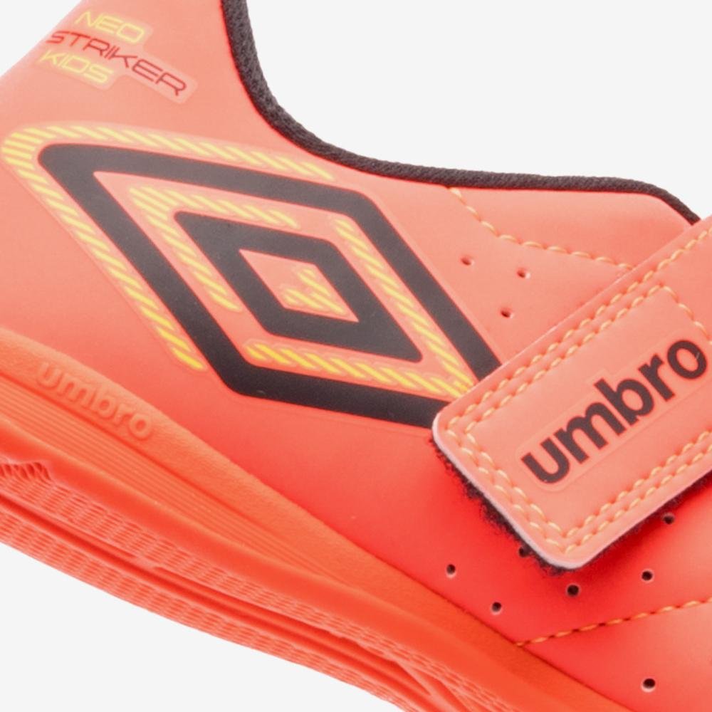 Chuteira Futsal Umbro Neo Striker Kids Laranja/Preto 7