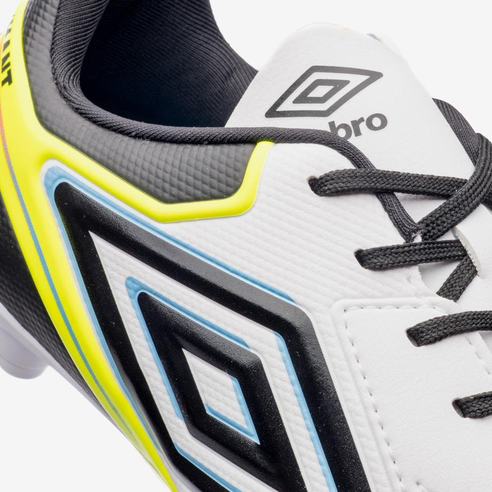 Chuteira Campo Umbro Adamant Master Class Club Branco/Preto/Amarelo 7