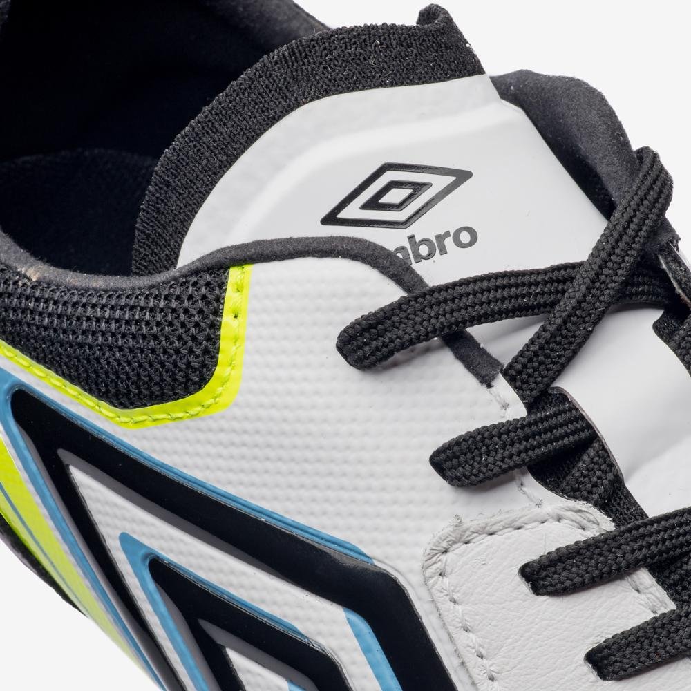 Chuteira Campo Umbro Adamant Master Class Pro Sg Branco/Preto/Amarelo 10