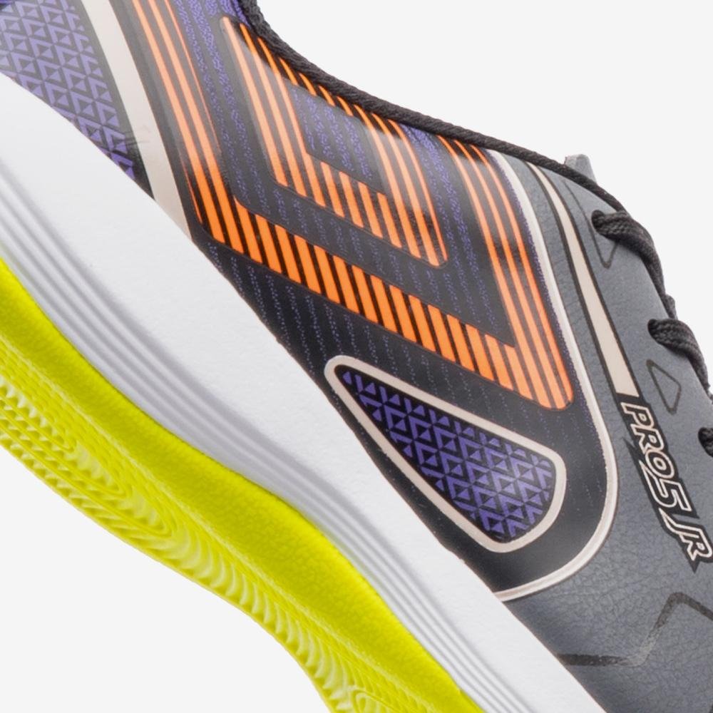 Chuteira Futsal Umbro Pro 5 Jr Cinza 7