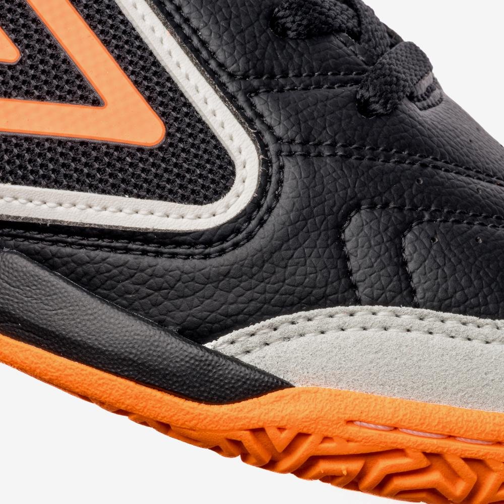 Chuteira Futsal Umbro Pro Challenge Uptake Preto/Laranja 9