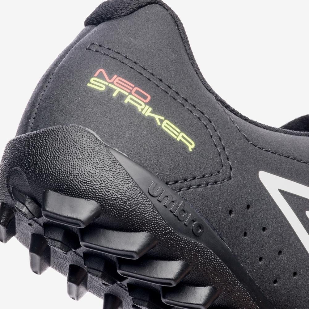 Chuteira Society Umbro Neo Striker Preto/Branco 7