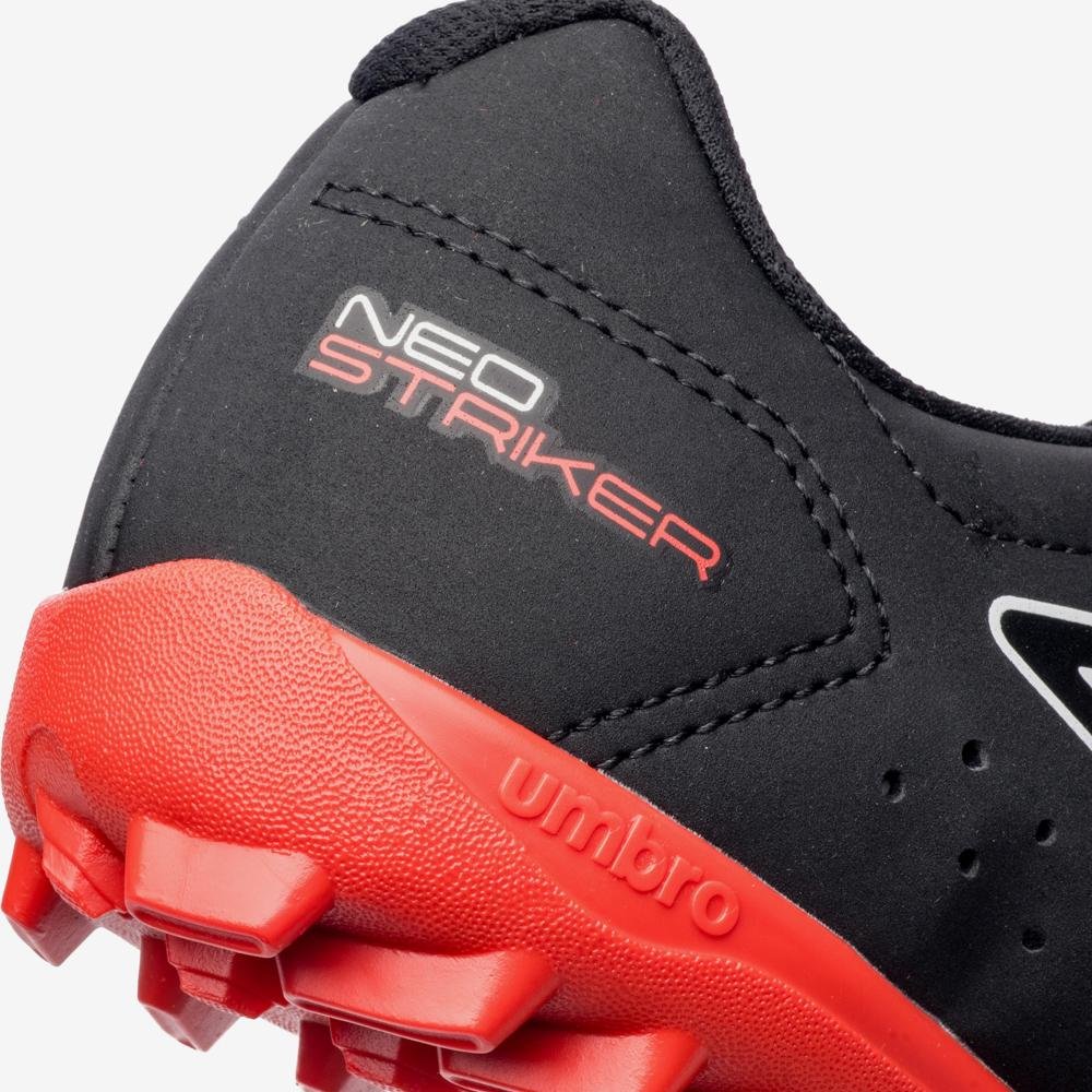 Chuteira Society Umbro Neo Striker Preto/Laranja 7