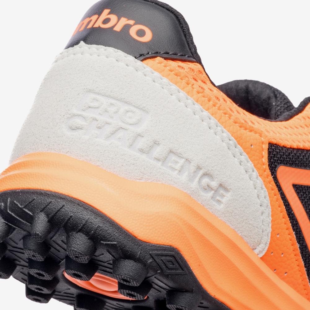 Chuteira Society Umbro Pro Challenge Uptake Preto/Laranja 7