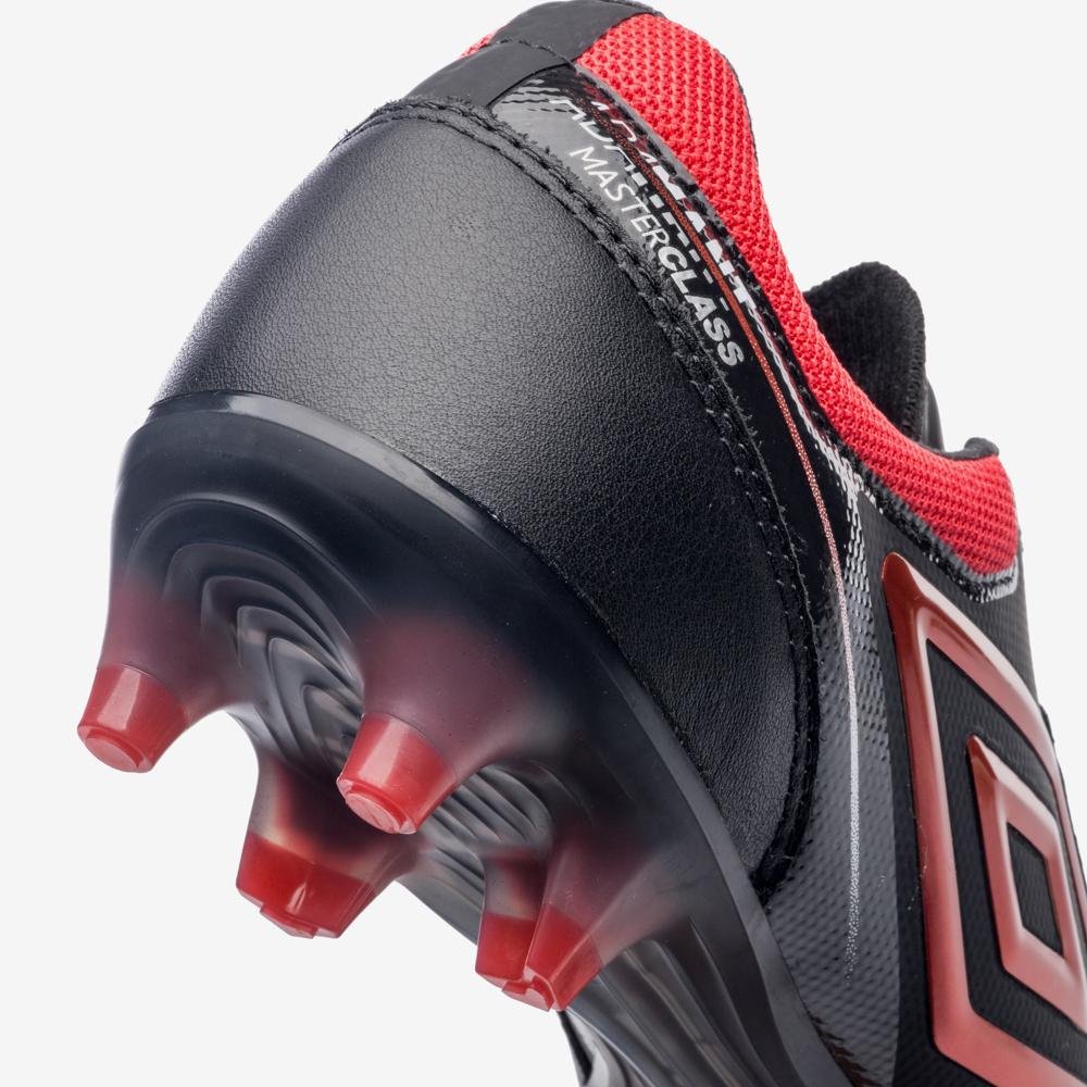 Chuteira Campo Umbro Adamant Master Class Pro Preto/Vermelho 7