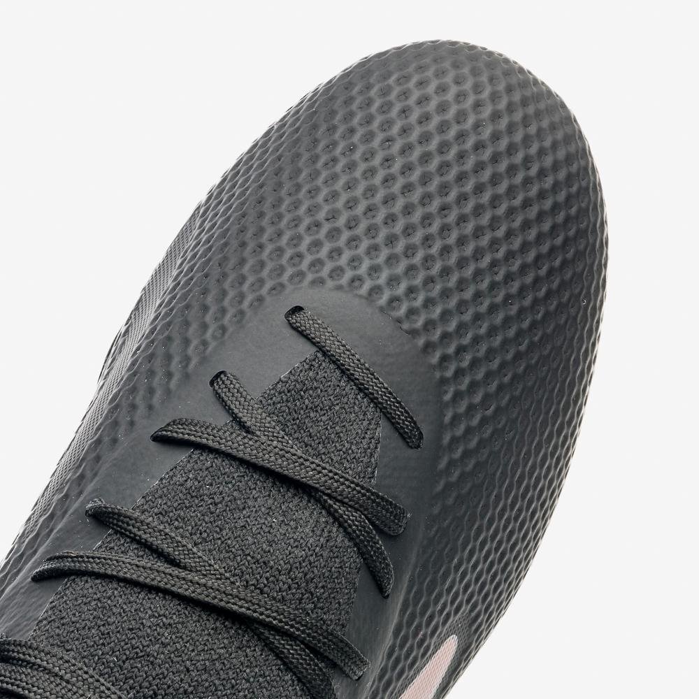 Chuteira Campo Umbro Adamant Top Speed Premier Preto/Vermelho 9