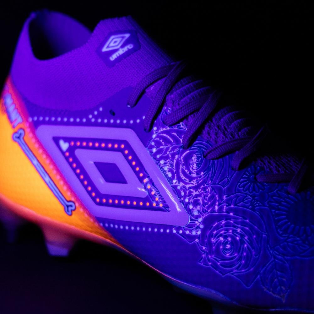 Chuteira Campo Umbro Adamant Top Speed Pro Sg Dlm Roxo/Laranja 7