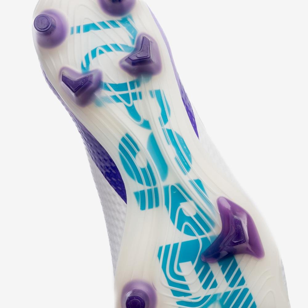 Chuteira Campo Umbro Adamant Top Speed Pro Branco/Roxo 10