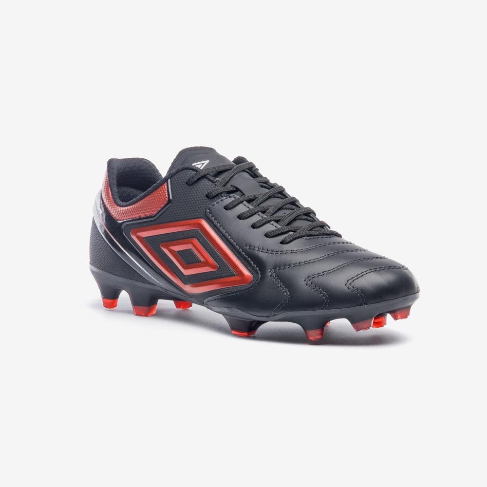 Chuteira Campo Umbro Adamant Master Class Premier Preto 3