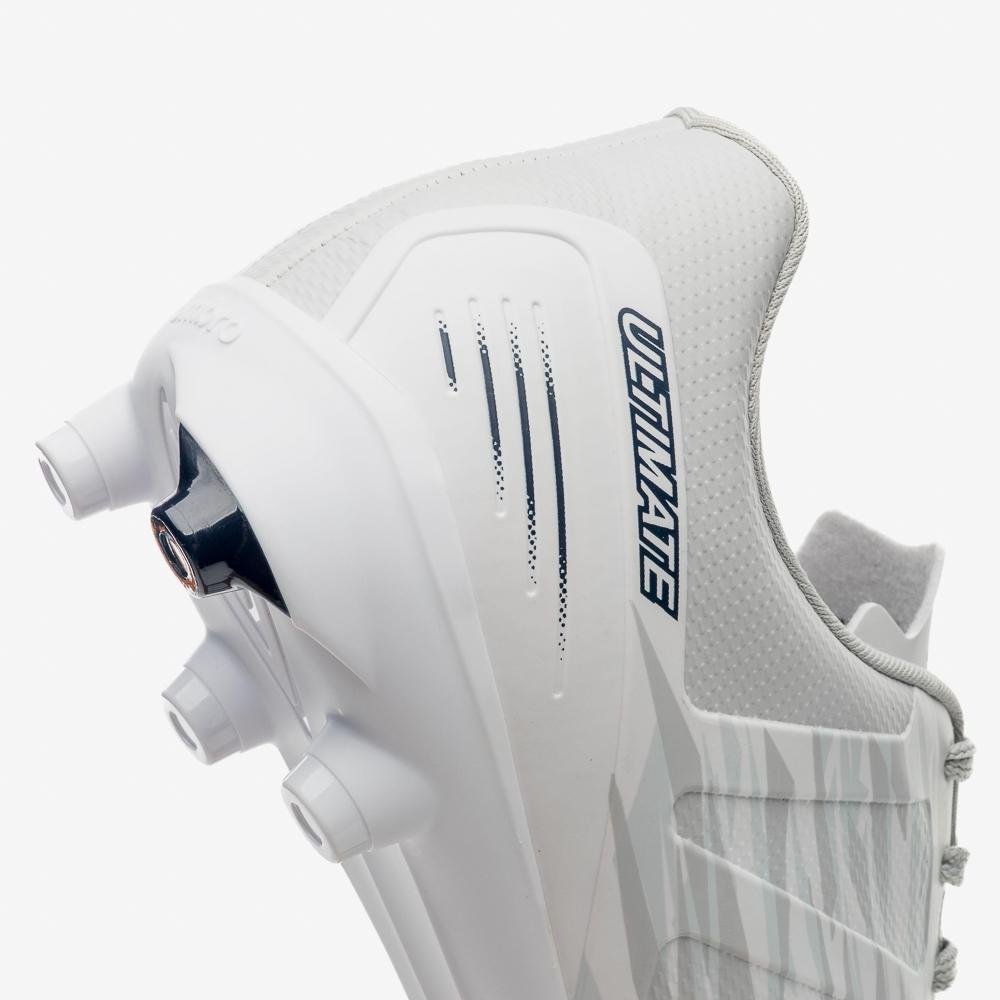 Chuteira Campo Umbro Ultimate Branco 7