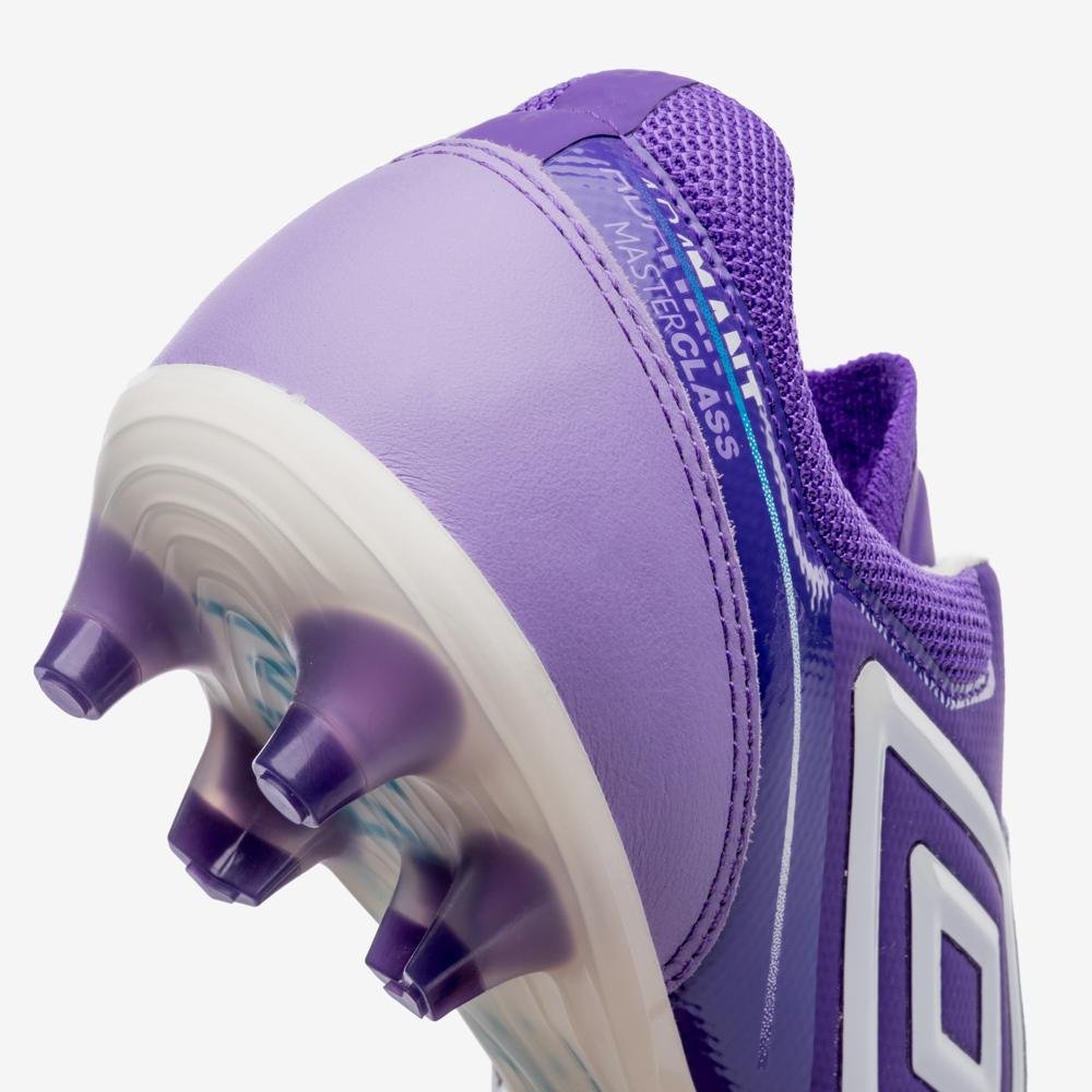 Chuteira Campo Umbro Adamant Master Class Pro Branco/Roxo 7