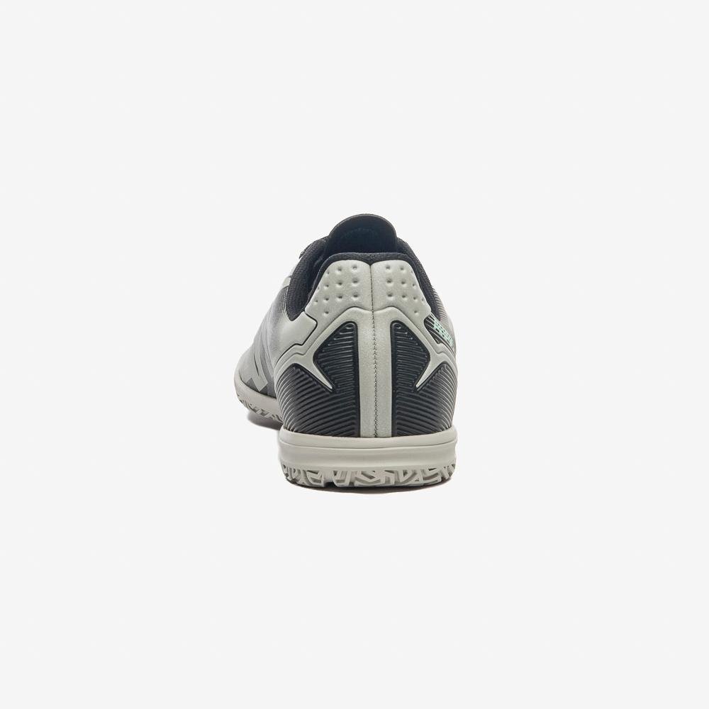 Chuteira Futsal Umbro Attak Iii Cinza 6