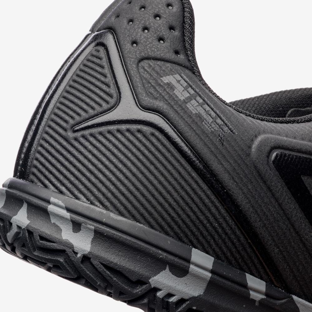 Chuteira Futsal Umbro Attak Iii Preto 7