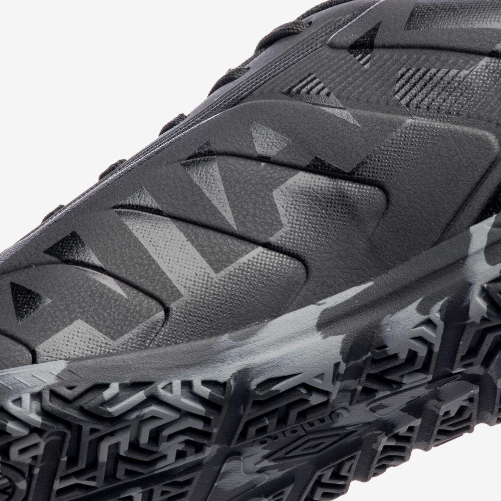 Chuteira Futsal Umbro Attak Iii Preto 8